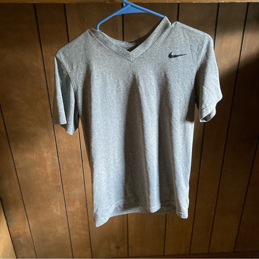 Nike Dri Fit V Neck T Shirt Mens Size S Gray The Nike Tee Activewear